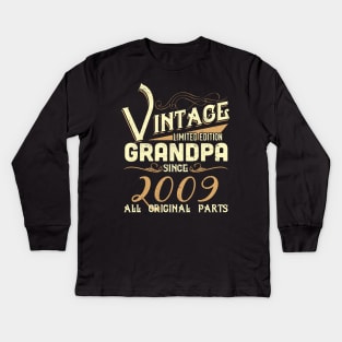 Vintage Grandpa Since 2009 Funny Man Myth Legend Daddy Kids Long Sleeve T-Shirt